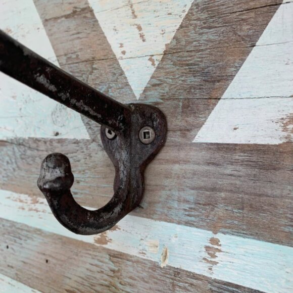 Recycled wood hook holder_wall hook for organization - Picture 3 of 3